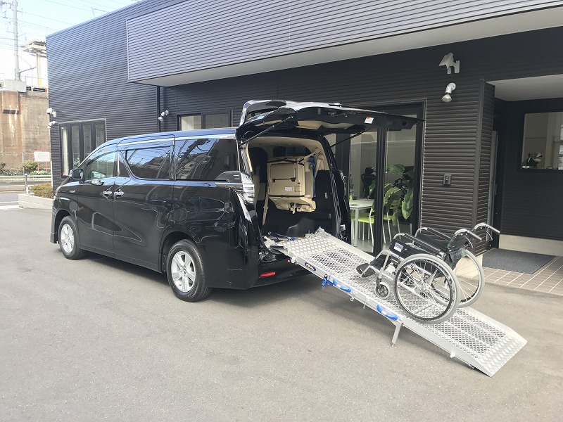 福祉車両改造事例 トヨタ アルファードにスロープを後付け改造 福祉車両 介護車両改造のオフィス清水
